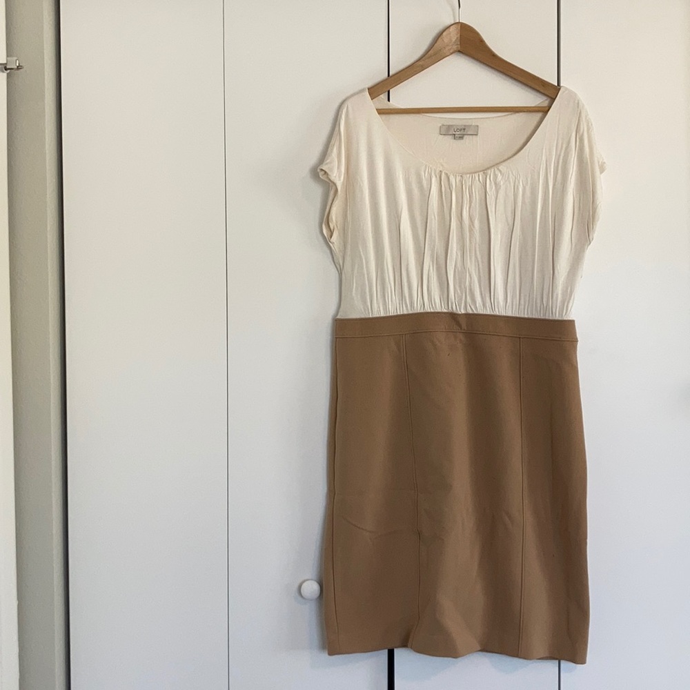 LOFT classic dress camel skirt w/ cream top Size14
